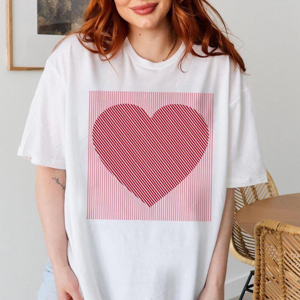 Retro Valentine Heart Vuitino Apparel